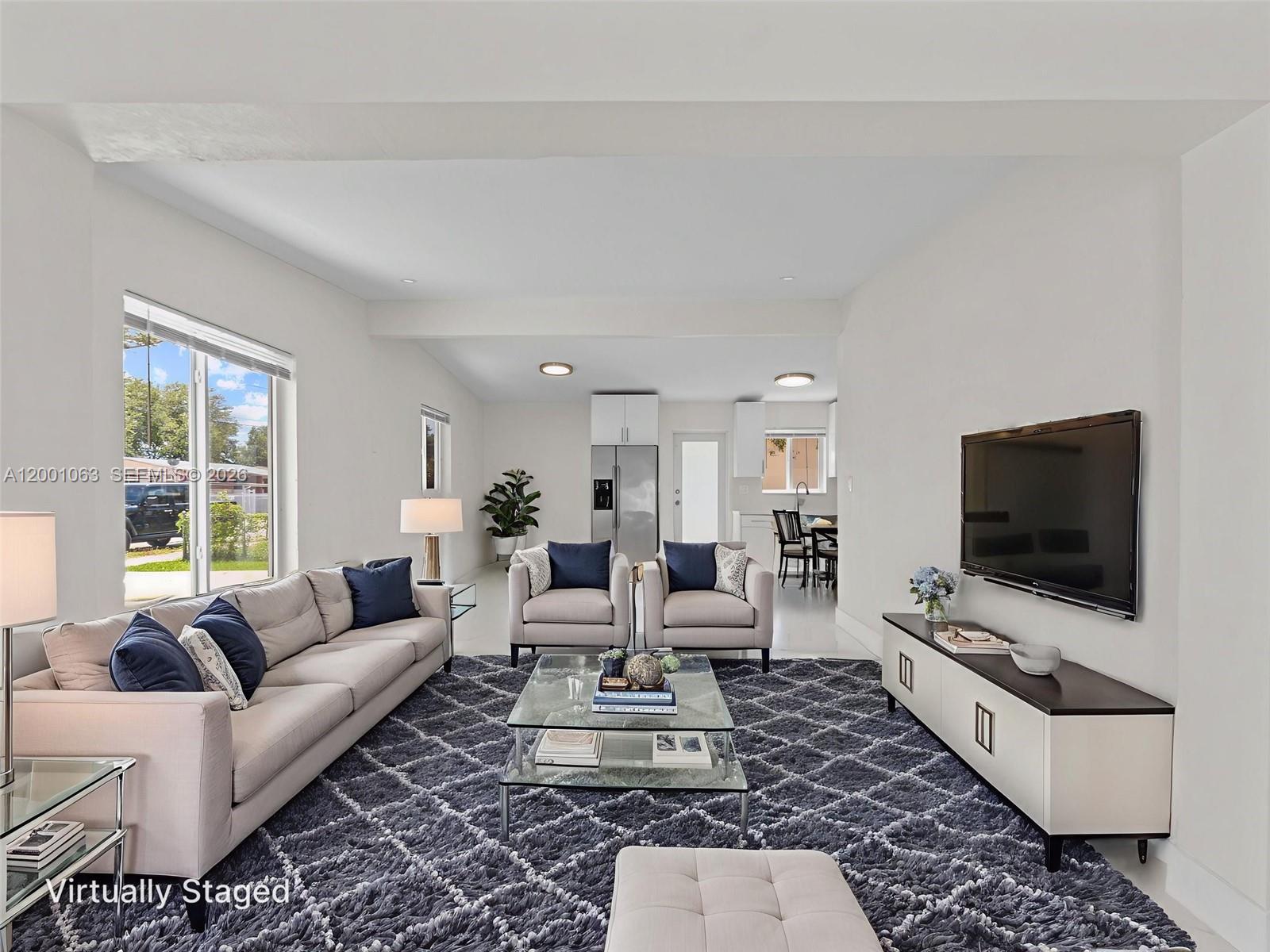 SEMINOLE LAWN - Residential