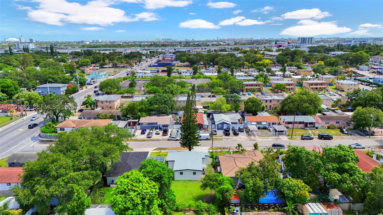 SEMINOLE LAWN - Residential