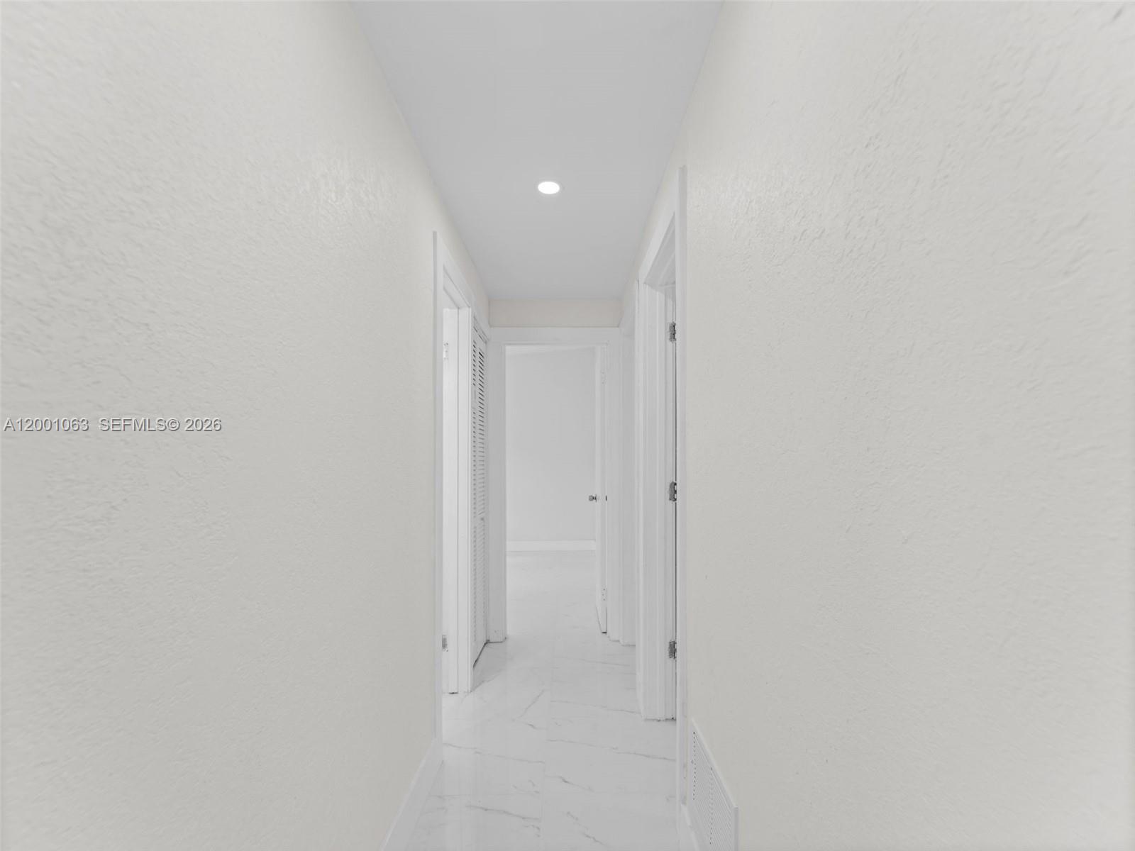 SEMINOLE LAWN - Residential