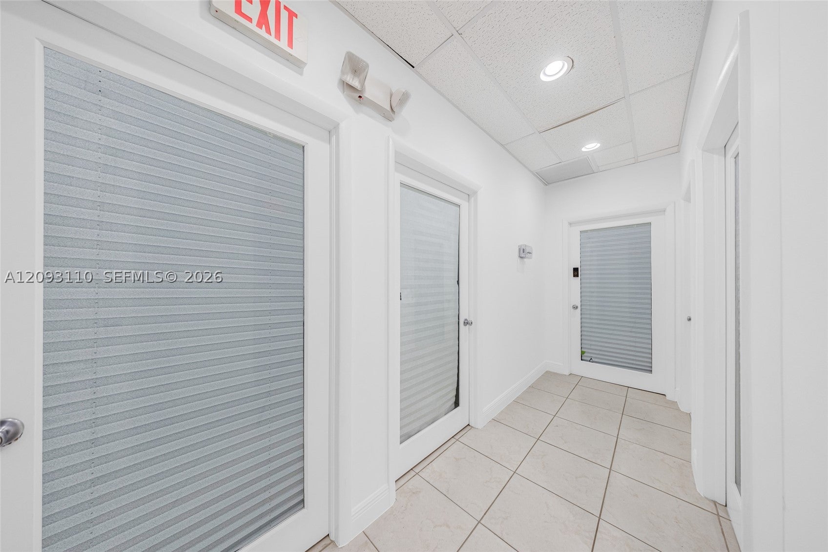 5401 Collins Ave CU-9