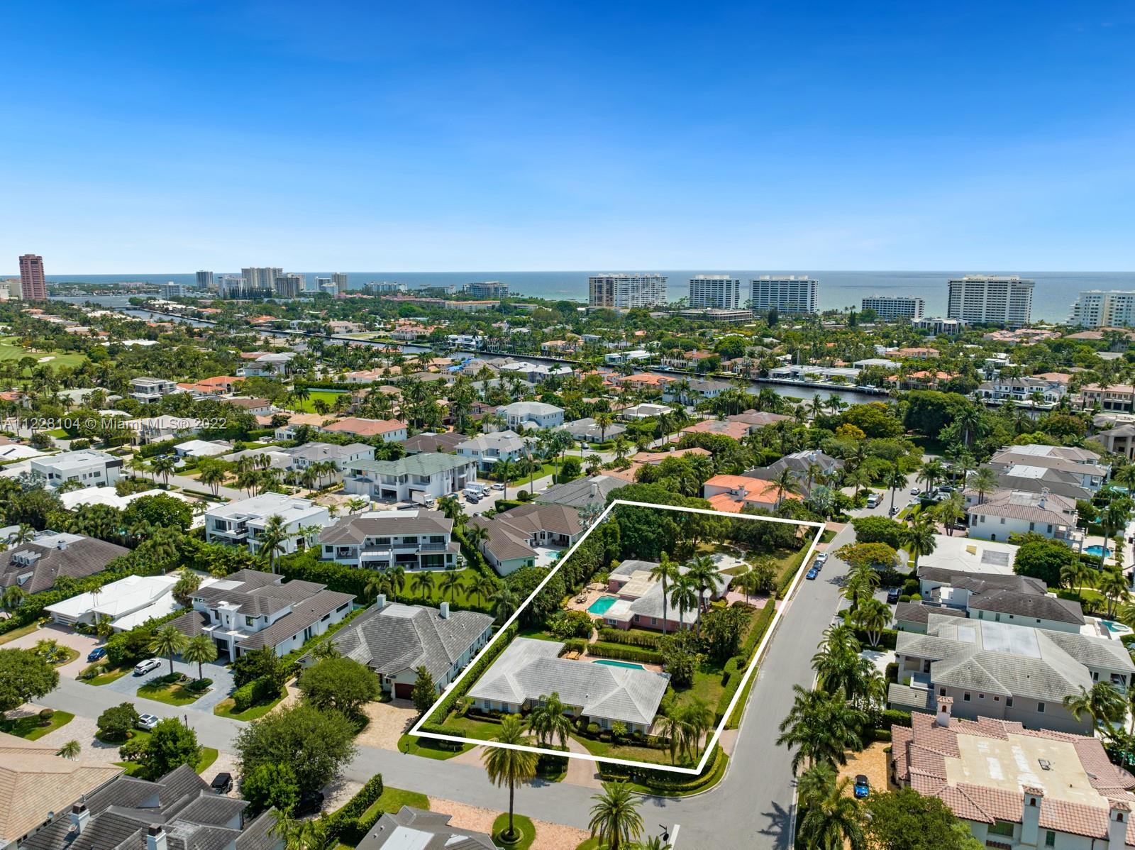 ROYAL PALM YACHT & COUNTR - Land