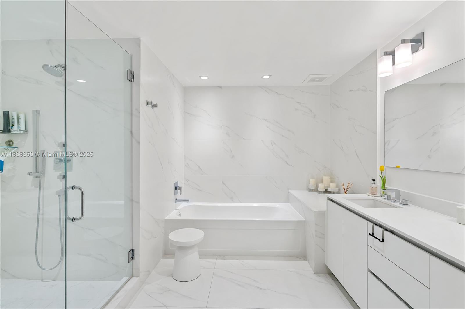 SAGE BEACH CONDO - Residential