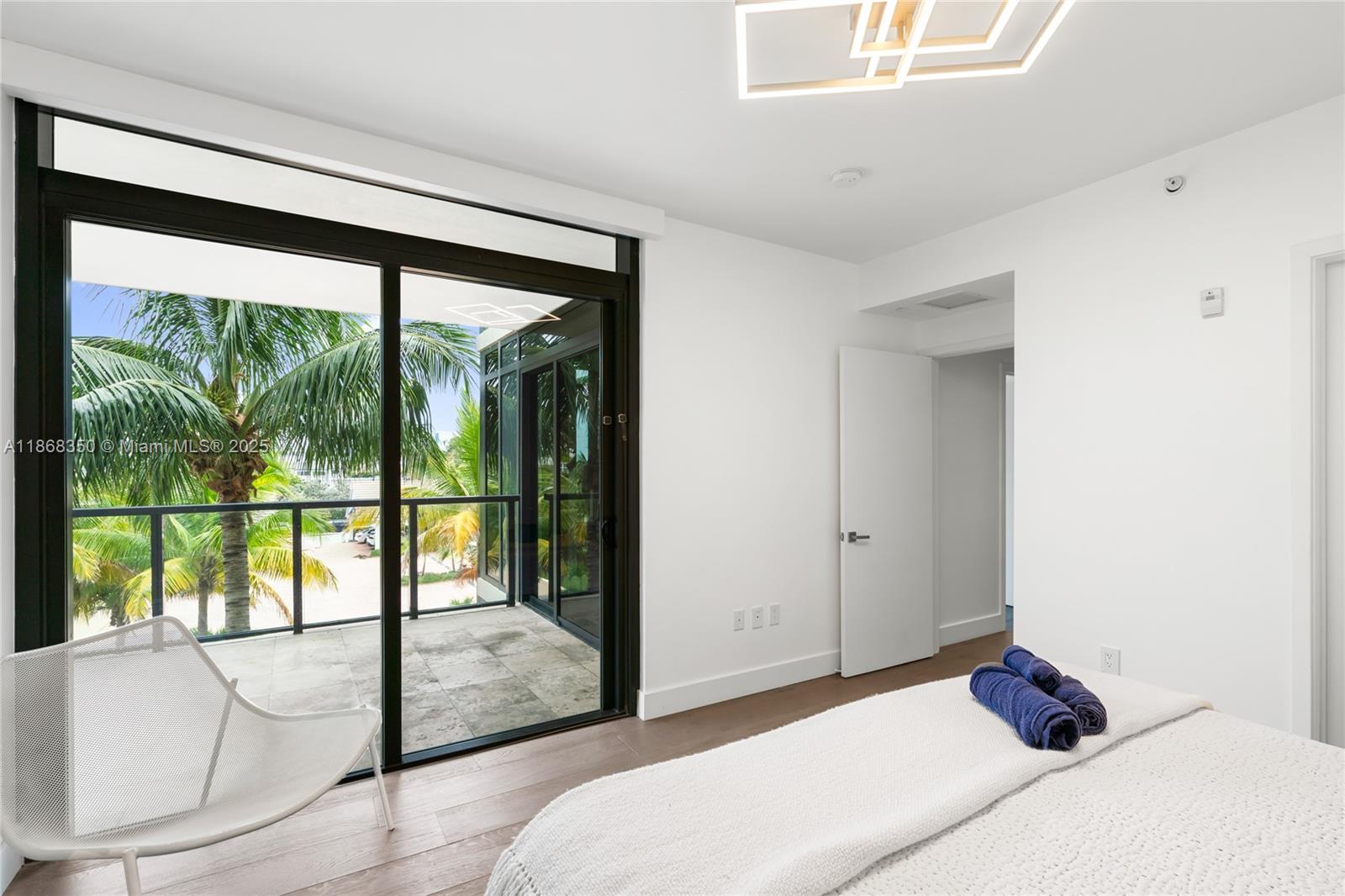 SAGE BEACH CONDO - Residential