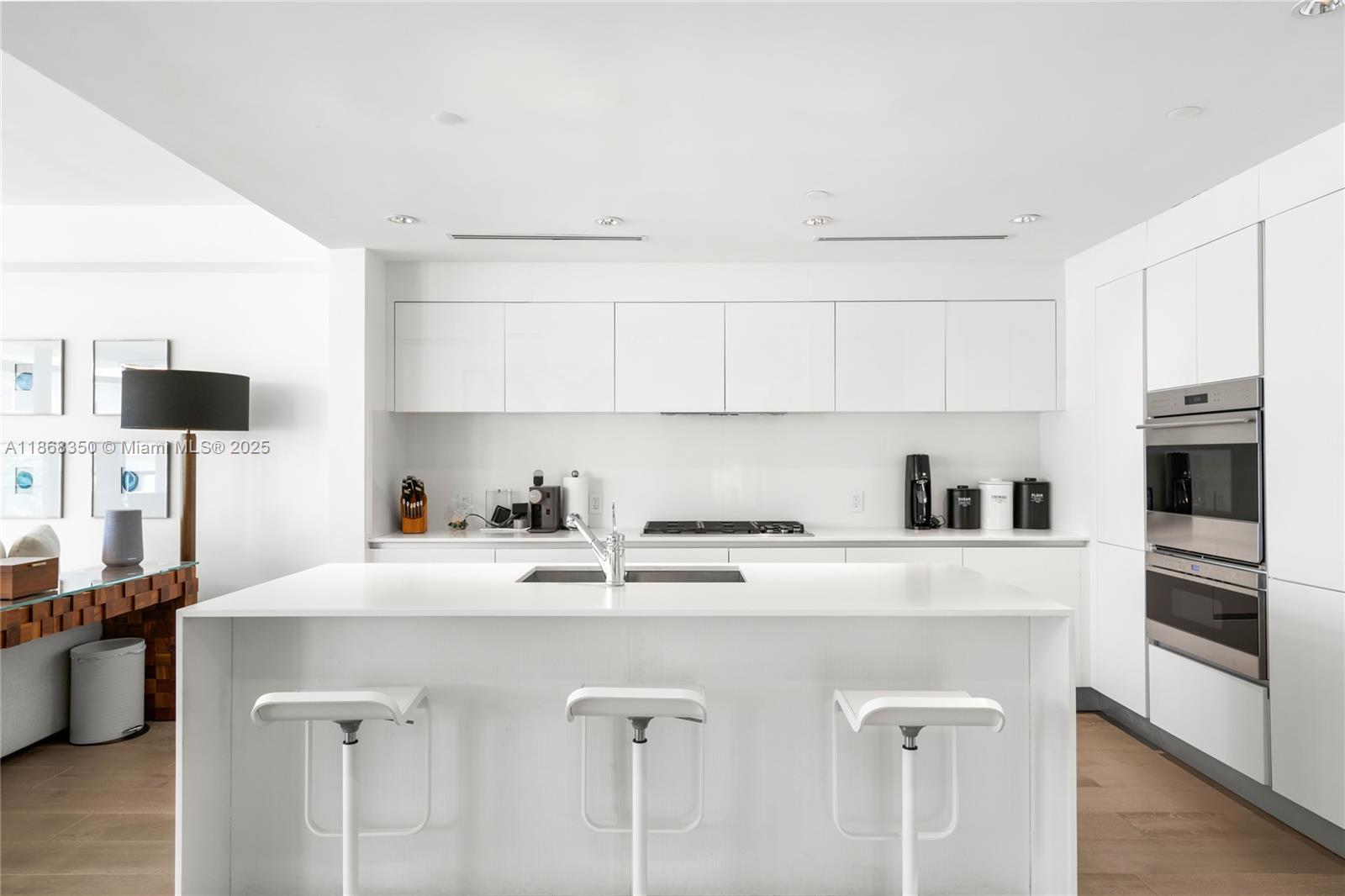 SAGE BEACH CONDO - Residential