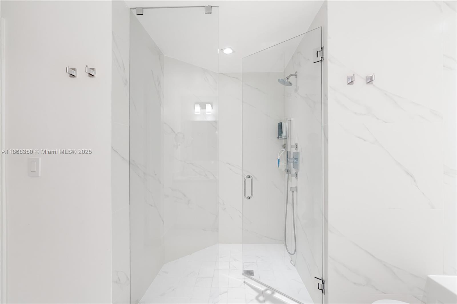 SAGE BEACH CONDO - Residential