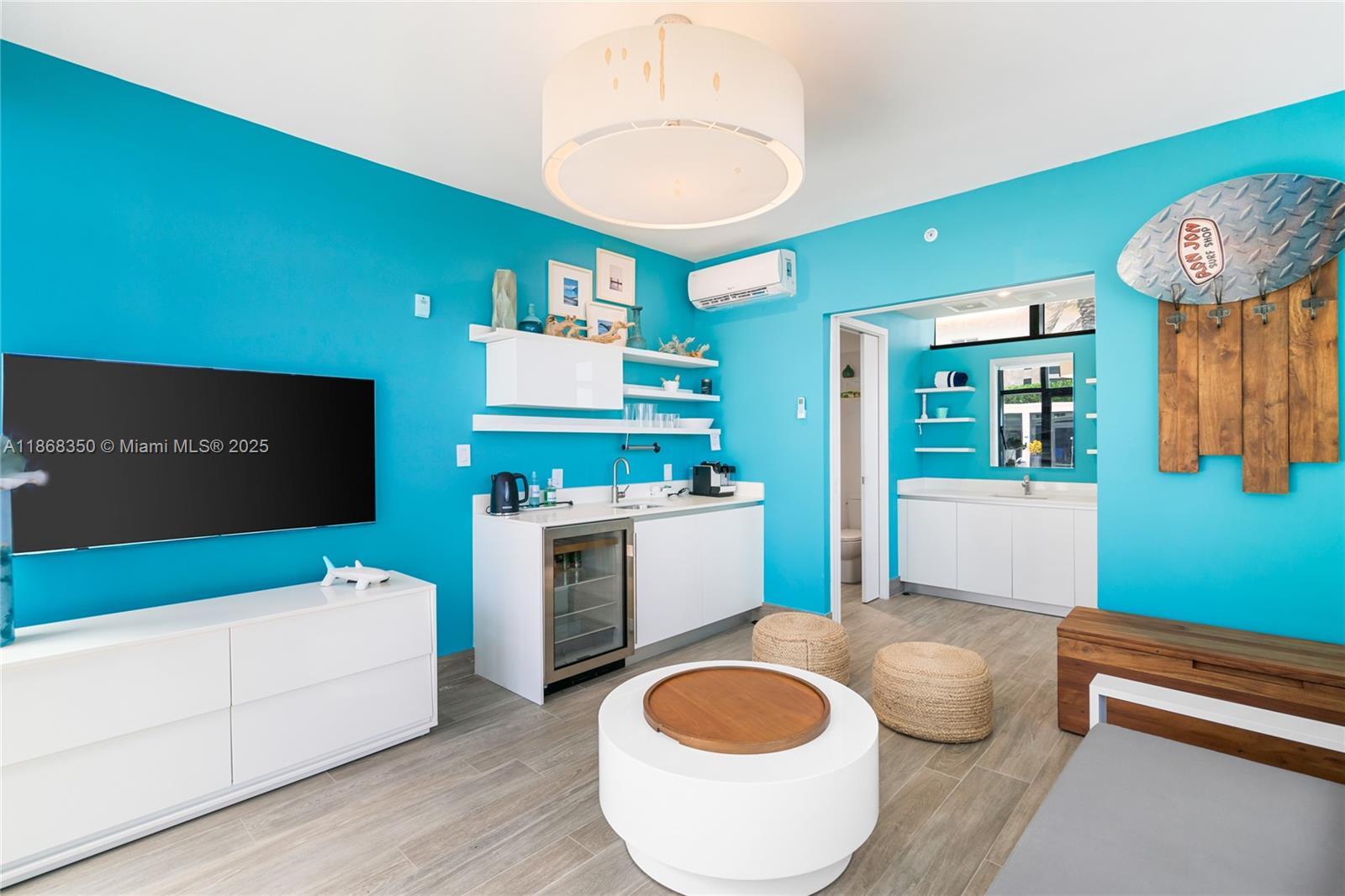 SAGE BEACH CONDO - Residential