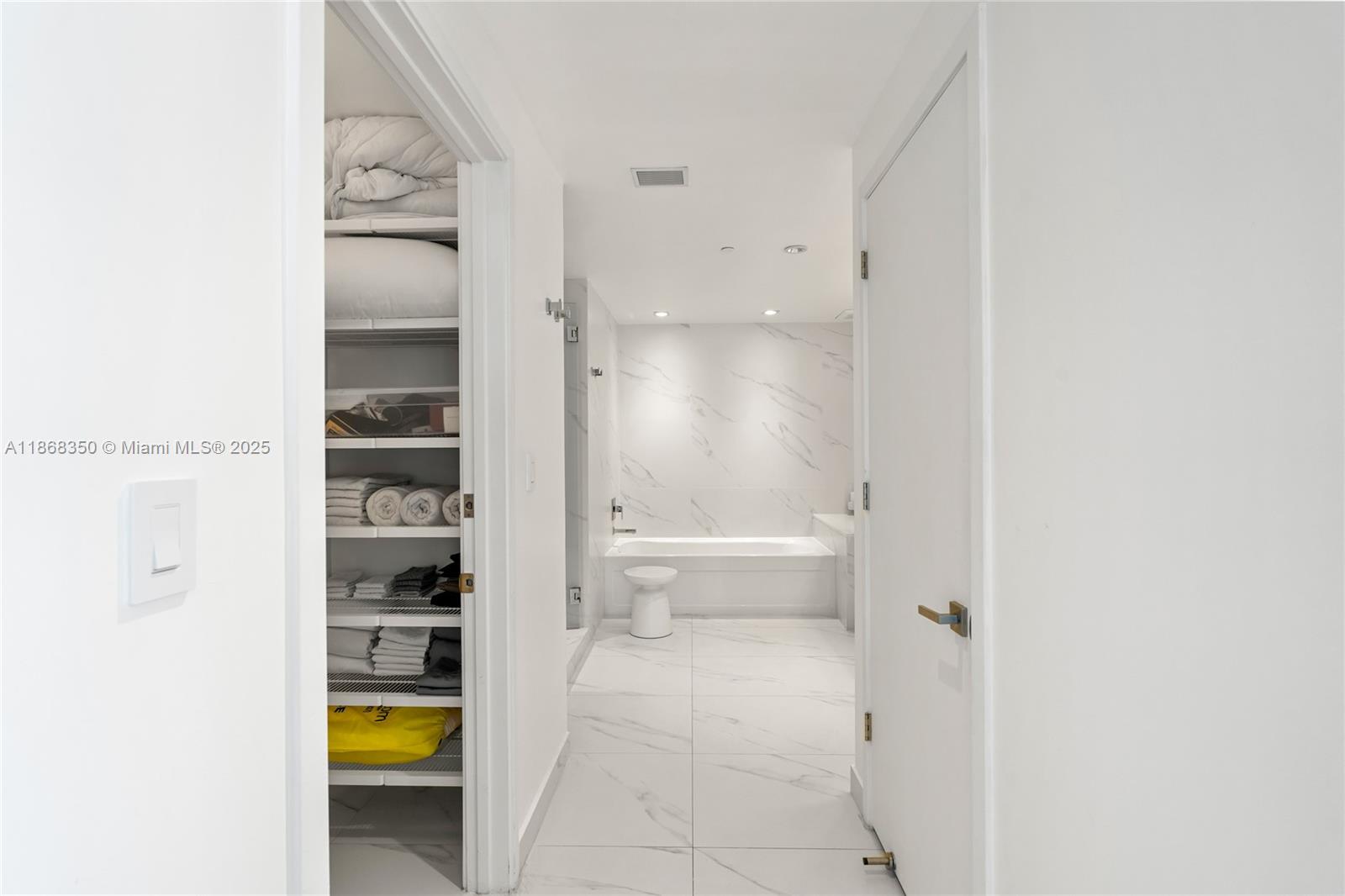 SAGE BEACH CONDO - Residential