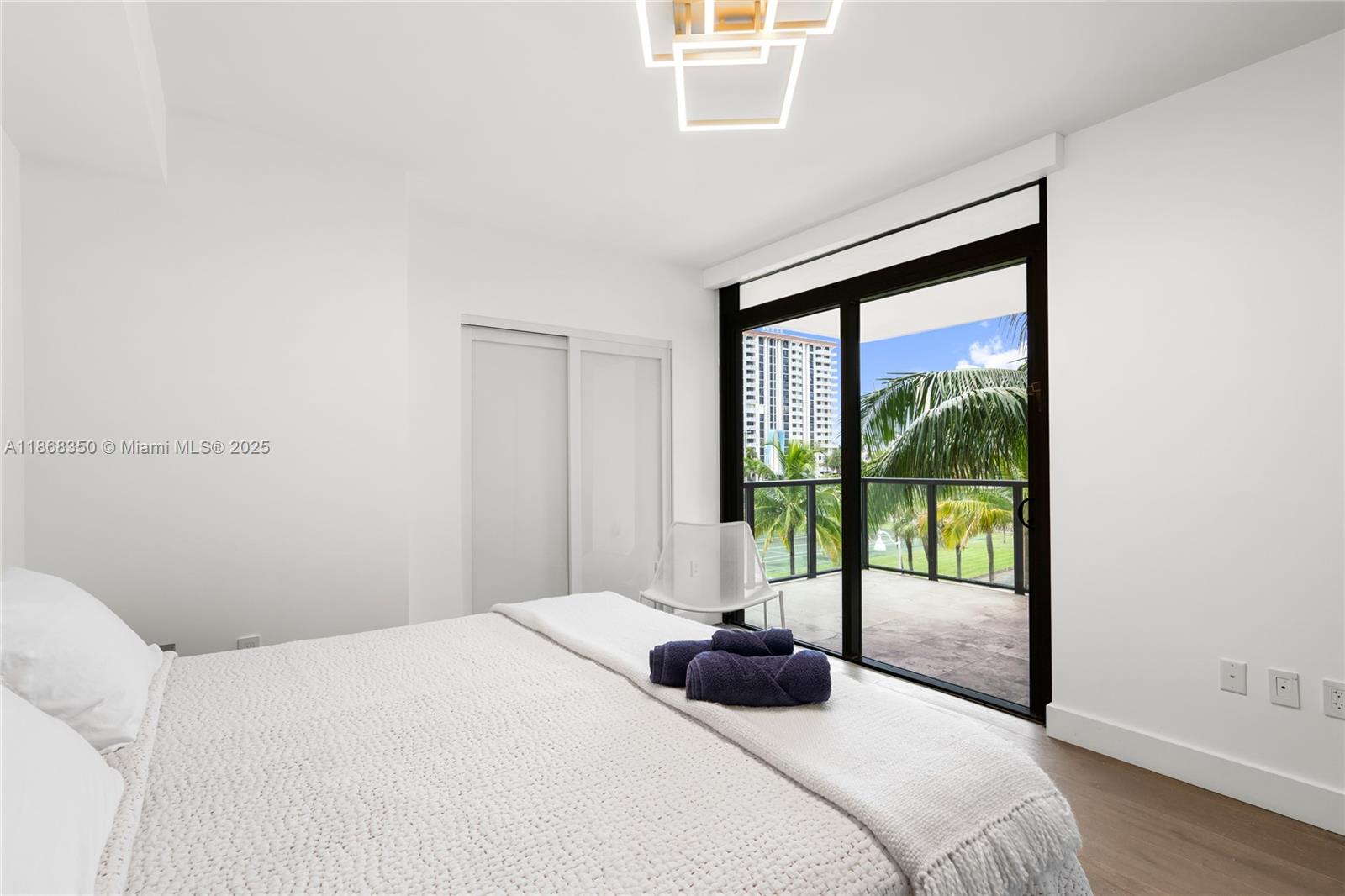 SAGE BEACH CONDO - Residential