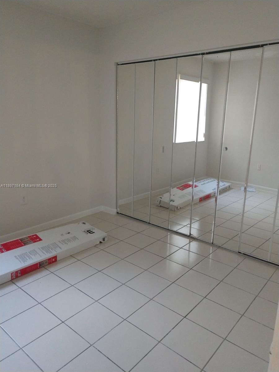 SOLEIL LAKE CONDO - Residential Lease