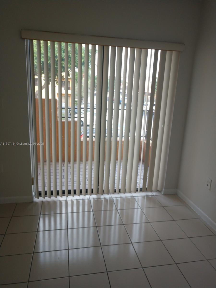 SOLEIL LAKE CONDO - Residential Lease