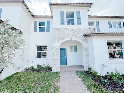 12354 NW 23rd Ct Miami FL 33167