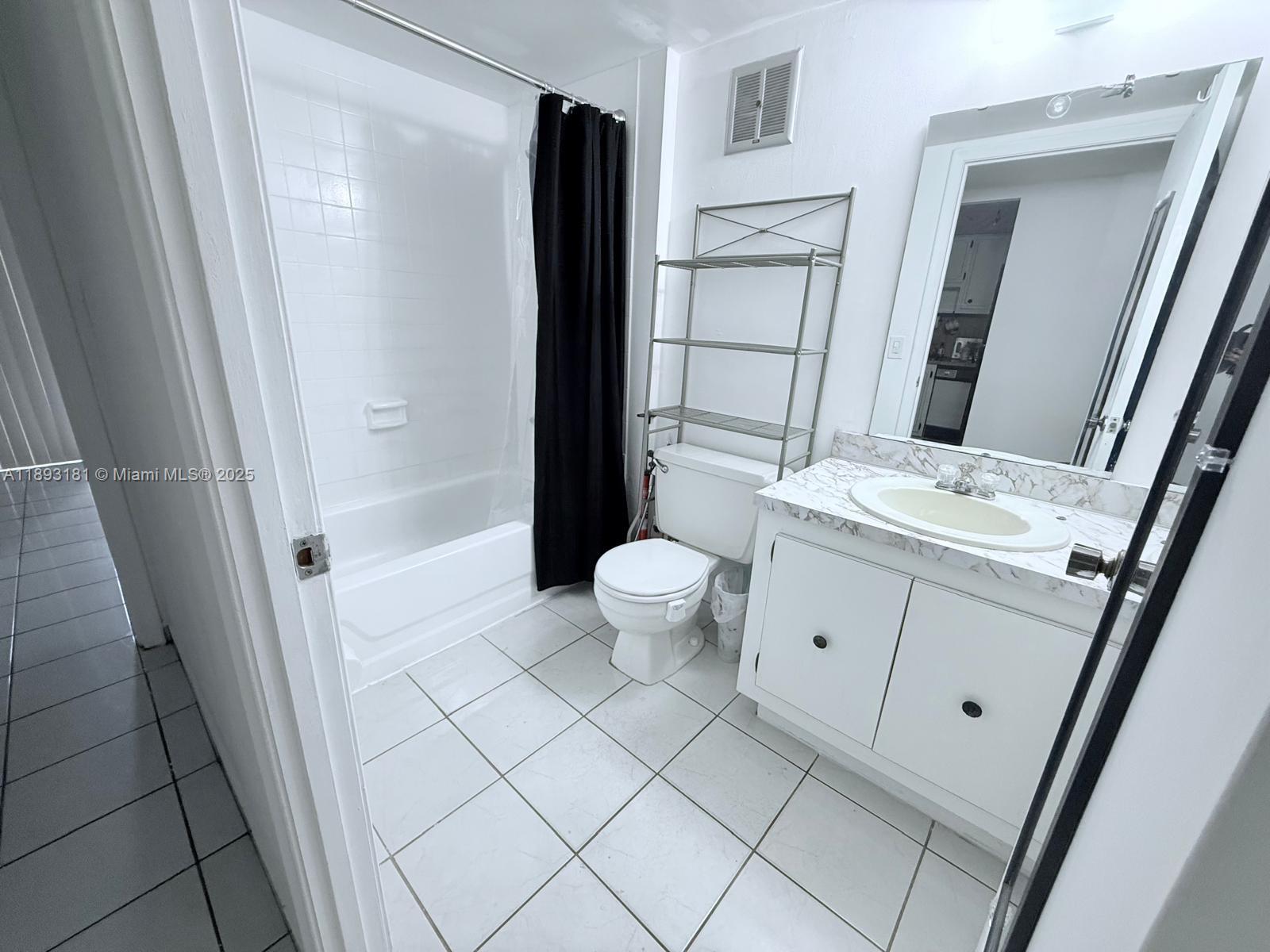 LE JEUNE HOUSE CONDO - Residential Lease