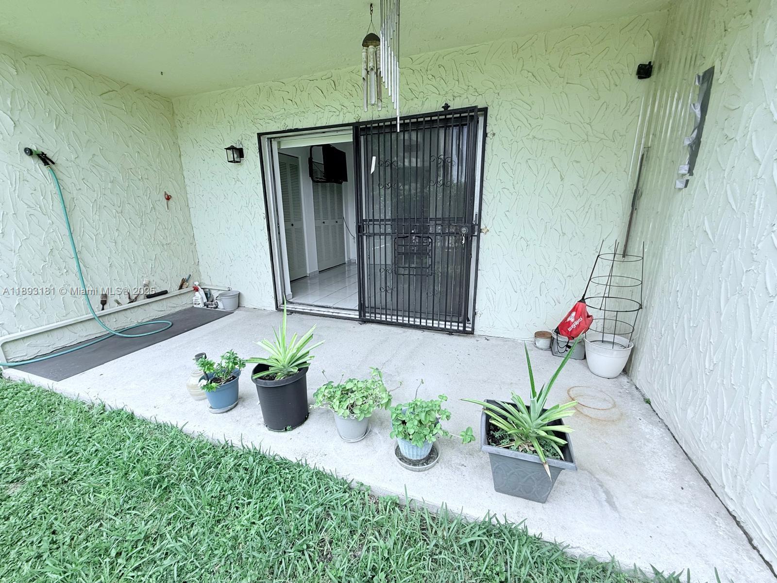 LE JEUNE HOUSE CONDO - Residential Lease