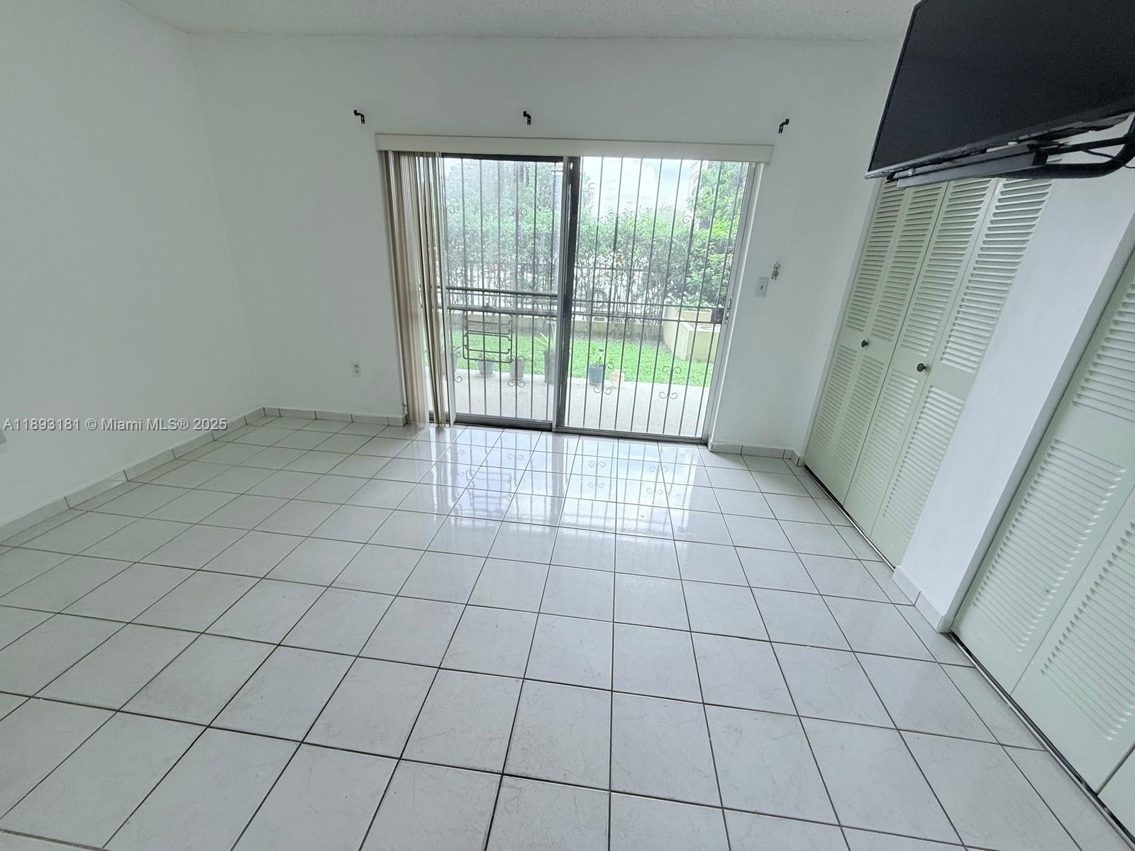 LE JEUNE HOUSE CONDO - Residential Lease