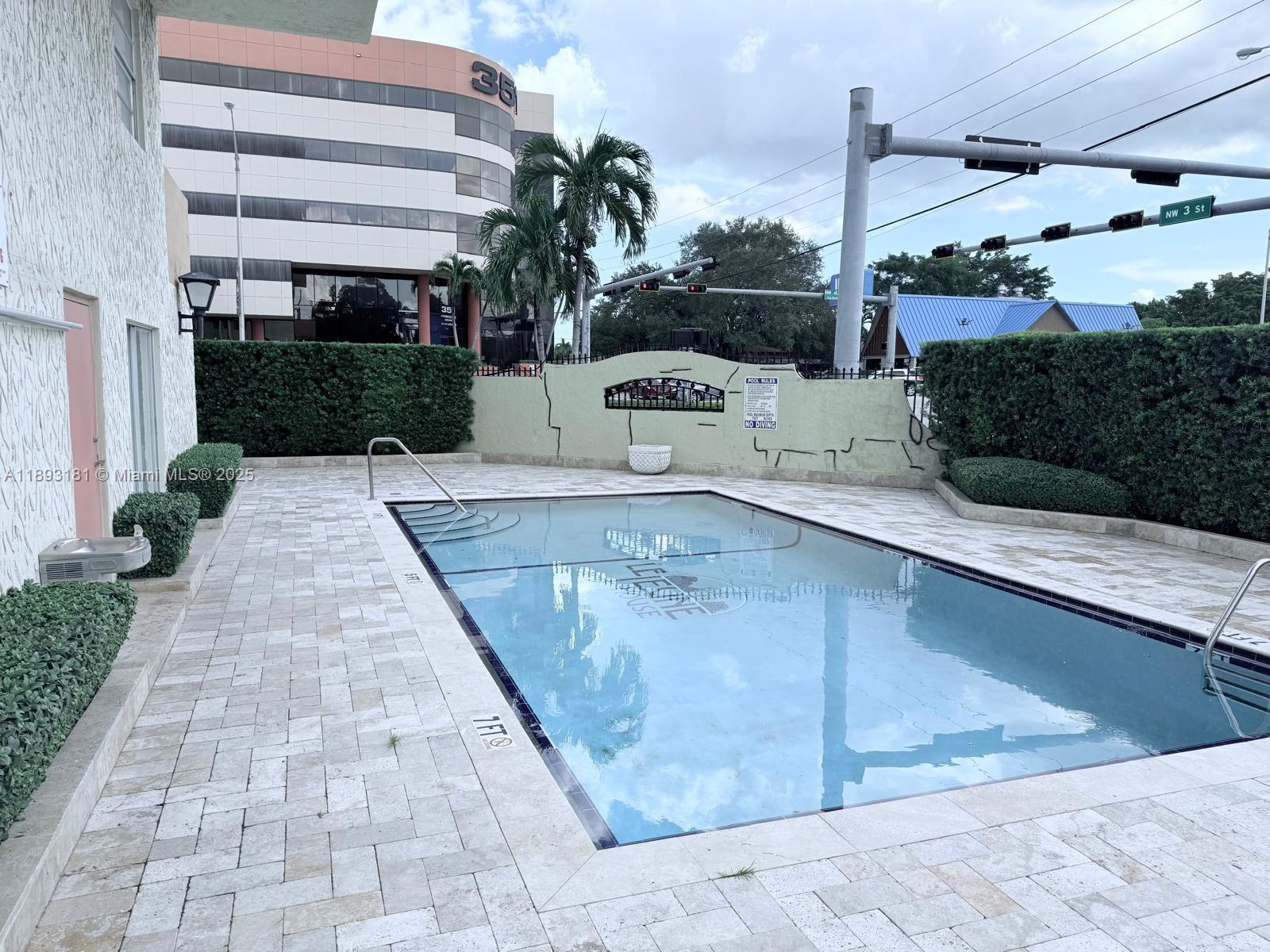 LE JEUNE HOUSE CONDO - Residential Lease