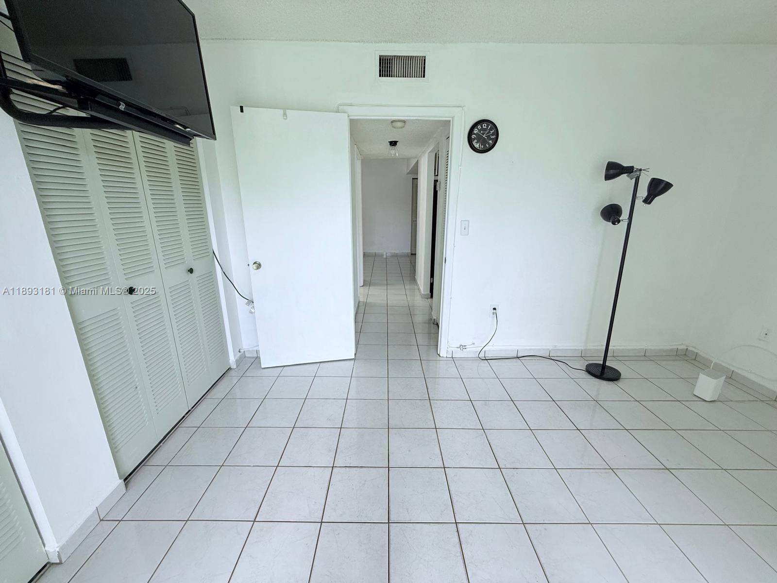 LE JEUNE HOUSE CONDO - Residential Lease