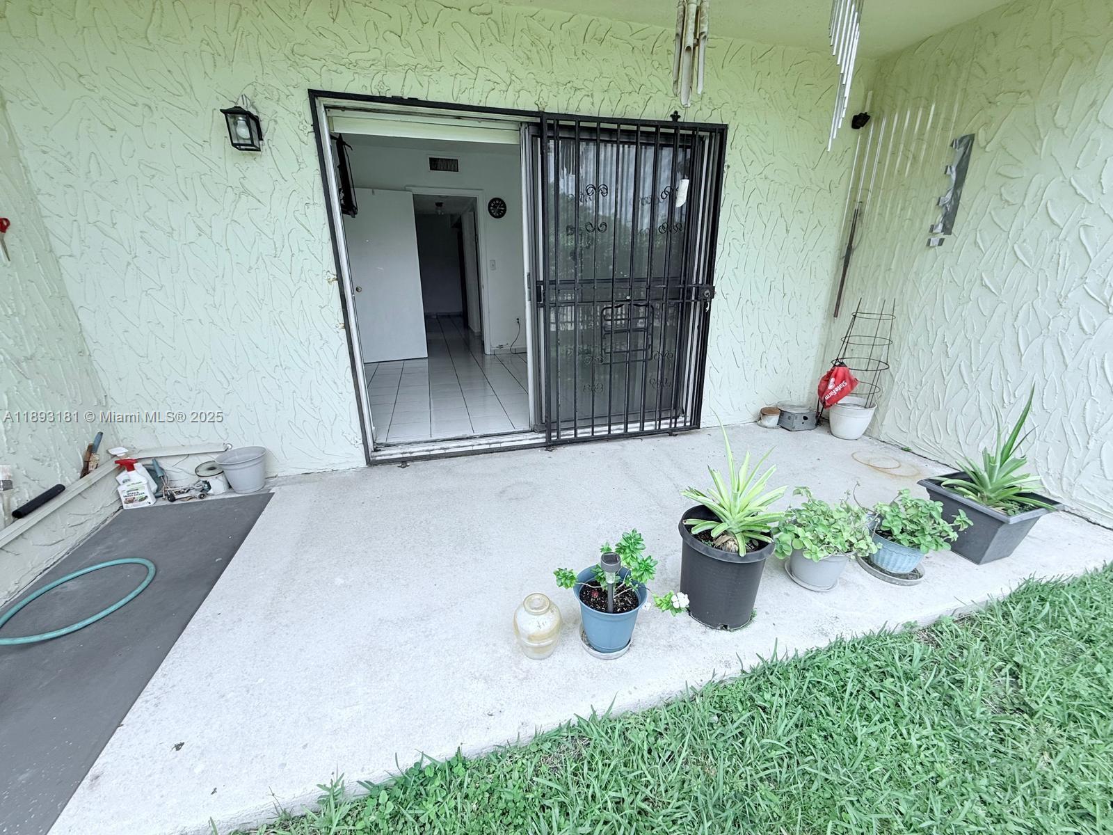 LE JEUNE HOUSE CONDO - Residential Lease
