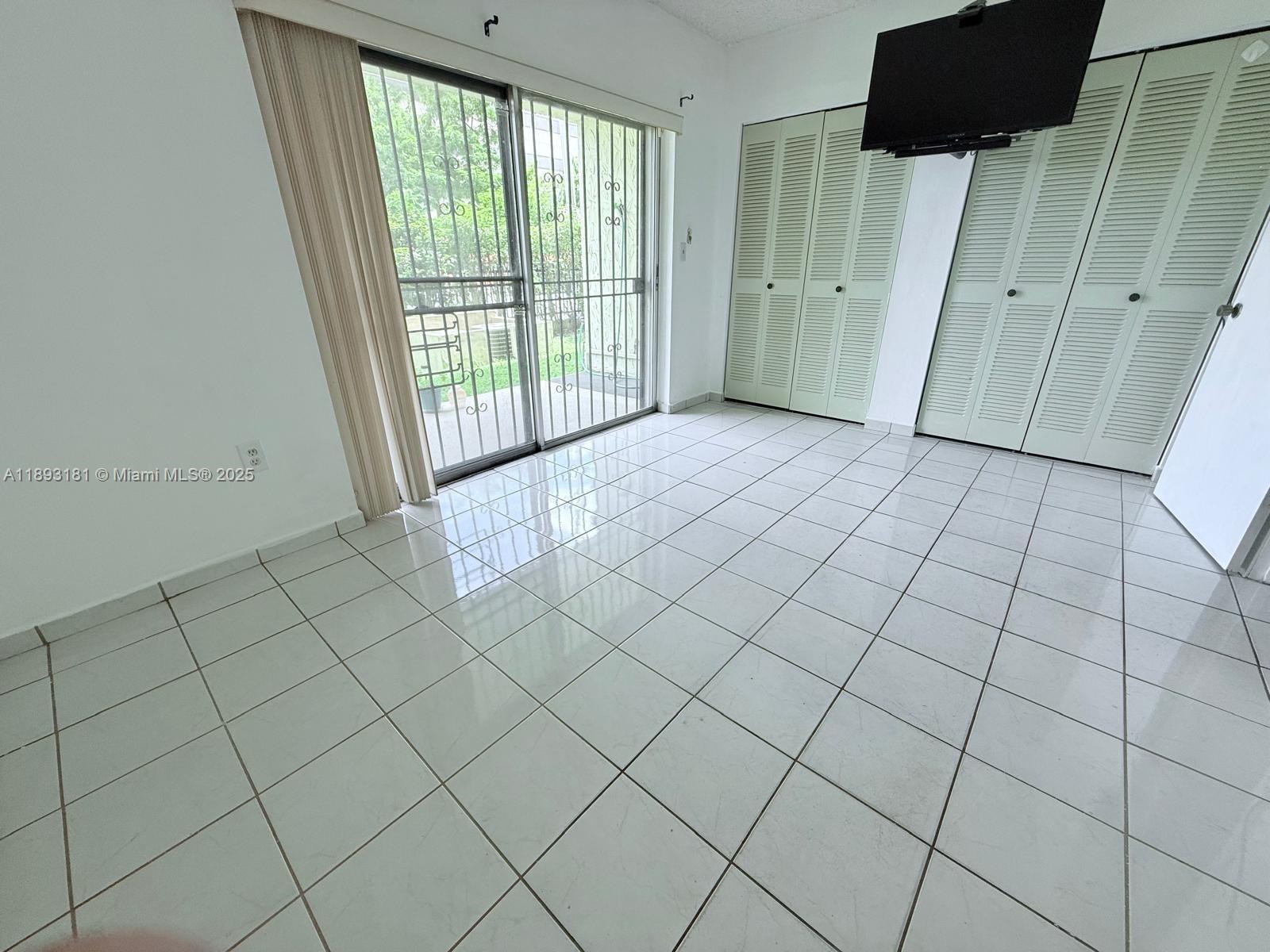 LE JEUNE HOUSE CONDO - Residential Lease