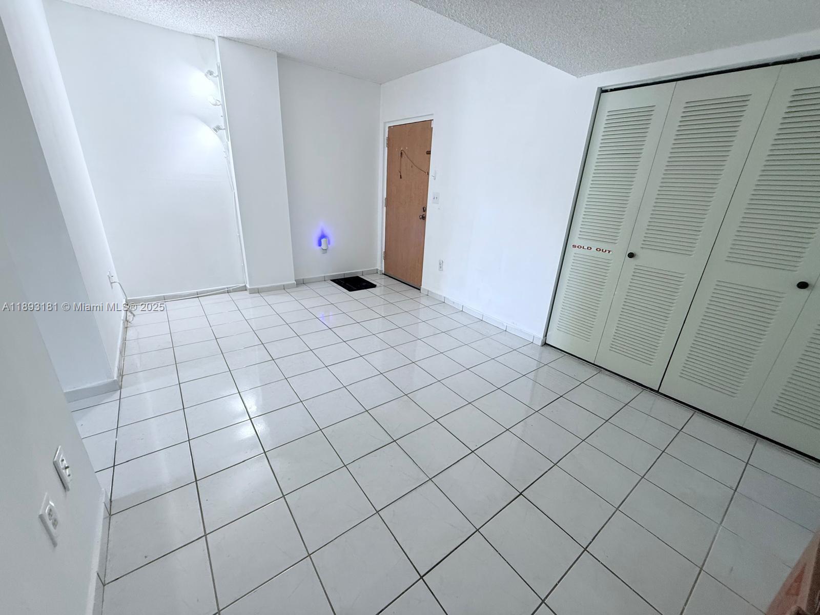 LE JEUNE HOUSE CONDO - Residential Lease