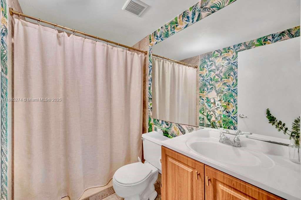 THE LEXINGTON EUCLID CONDO - Residential