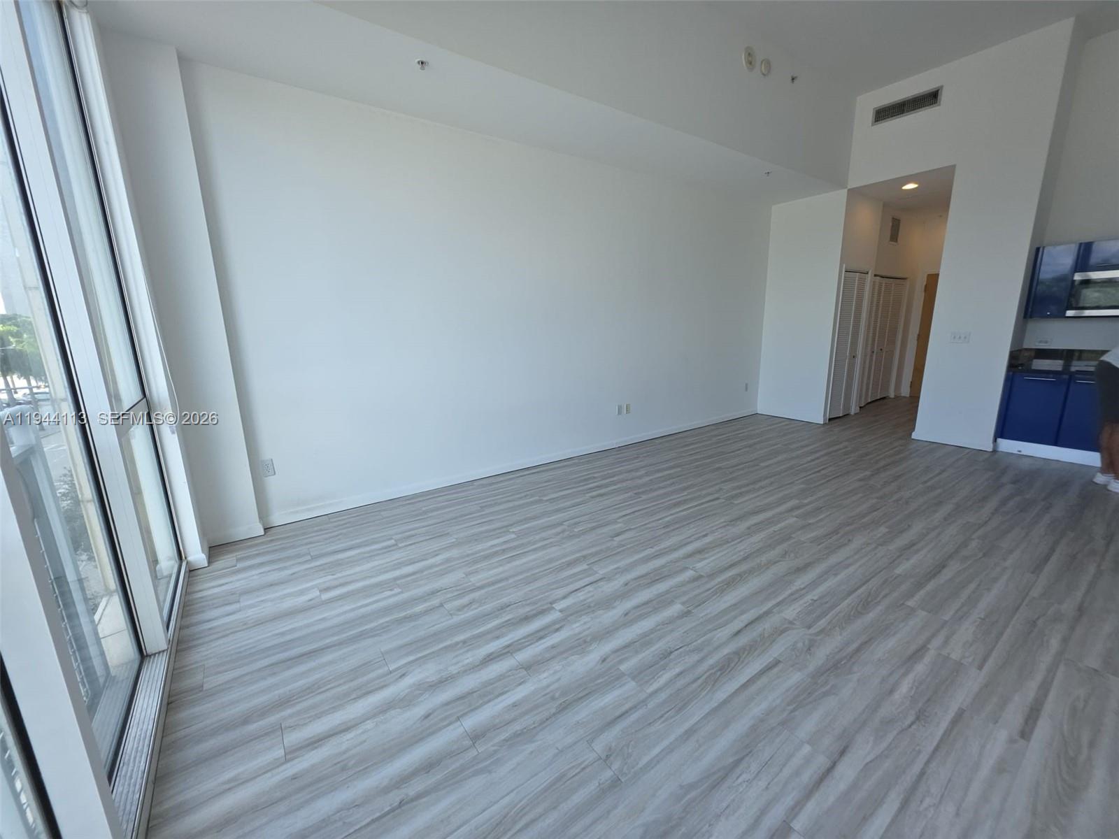 VIZCAYNE NORTH CONDO - Residential Lease