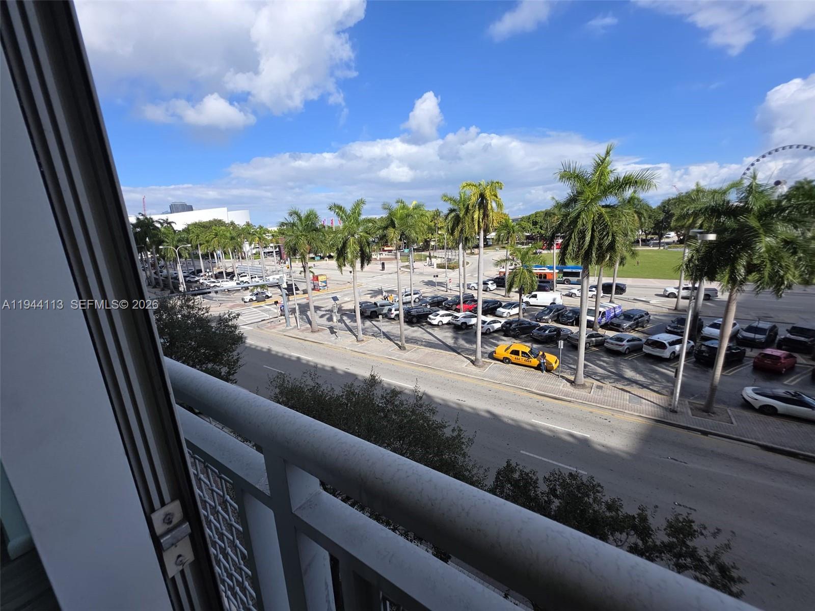 VIZCAYNE NORTH CONDO - Residential Lease