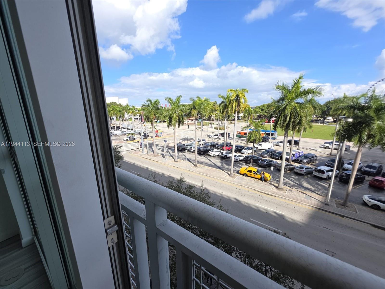 VIZCAYNE NORTH CONDO - Residential Lease