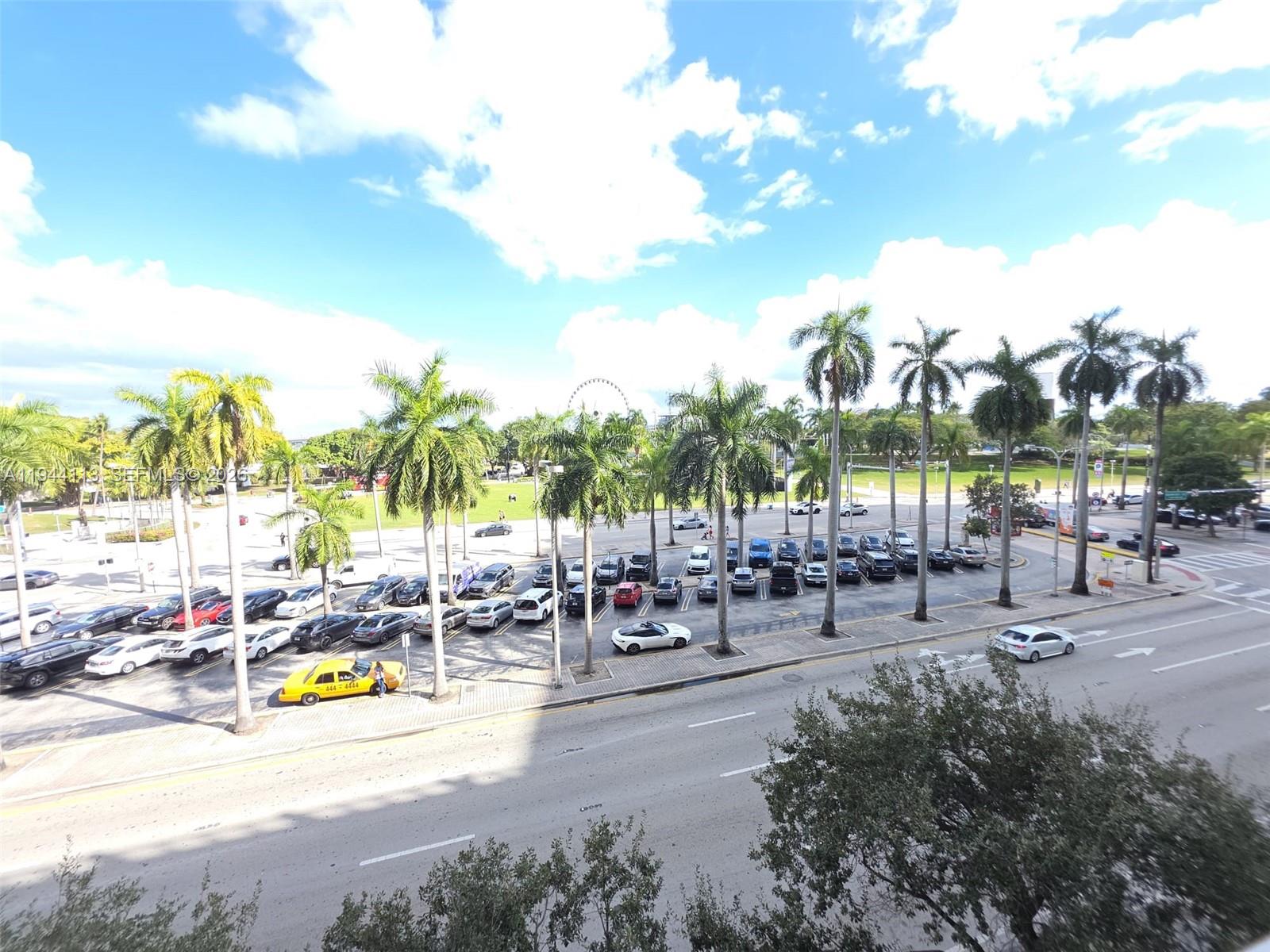 VIZCAYNE NORTH CONDO - Residential Lease