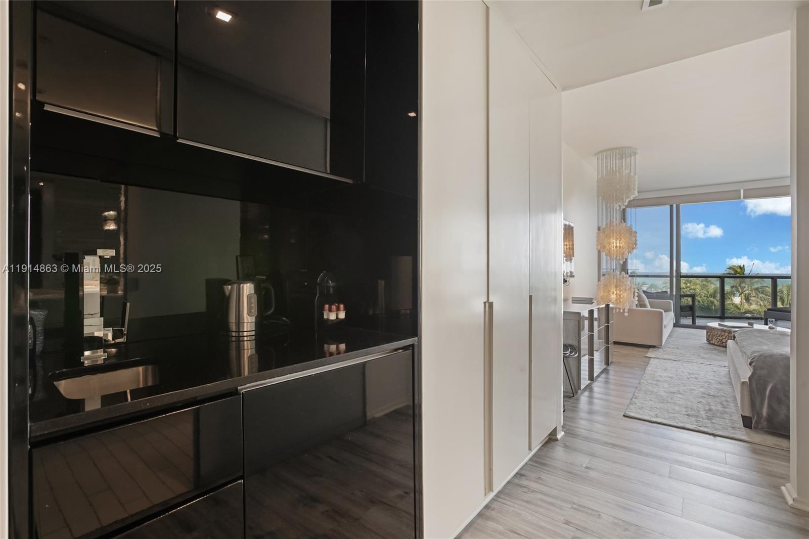 2201 COLLINS AVE CONDO - Residential