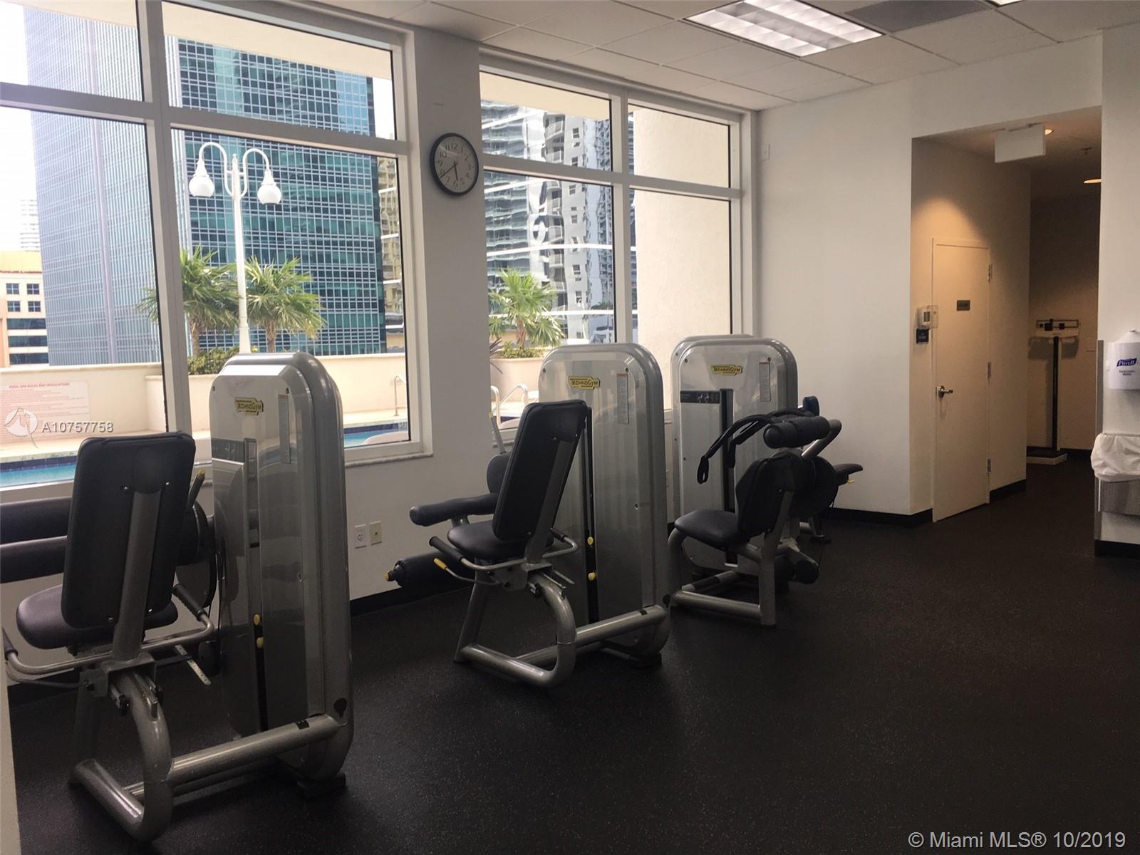 THE CLUB AT BRICKELL BAY - Residential