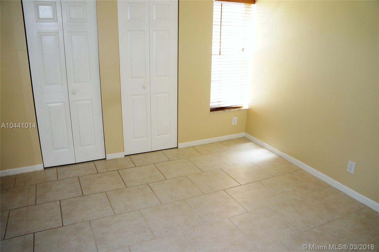 LAKEWOOD VILLAGE OF CORAL - Residential Lease