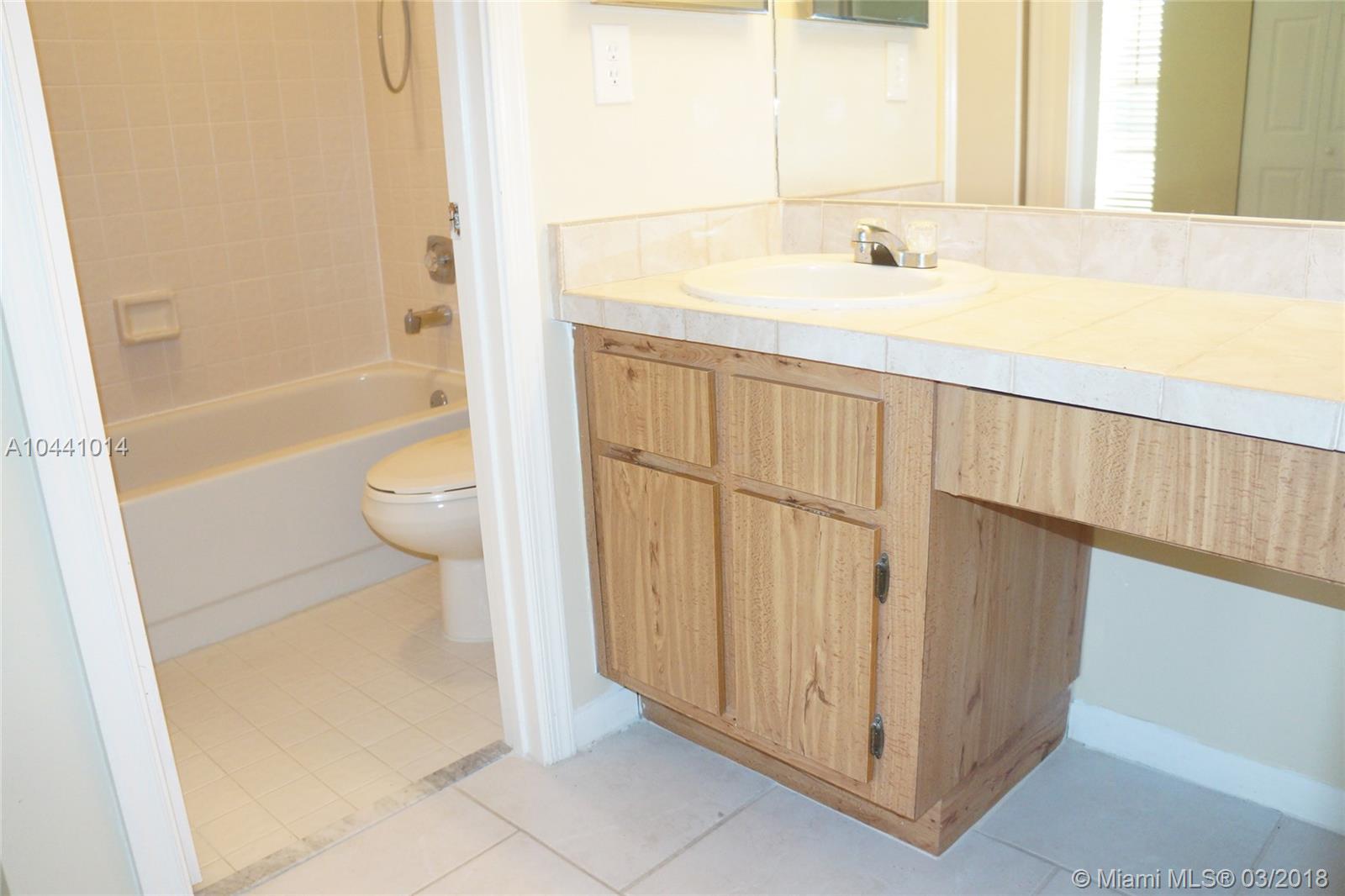 LAKEWOOD VILLAGE OF CORAL - Residential Lease