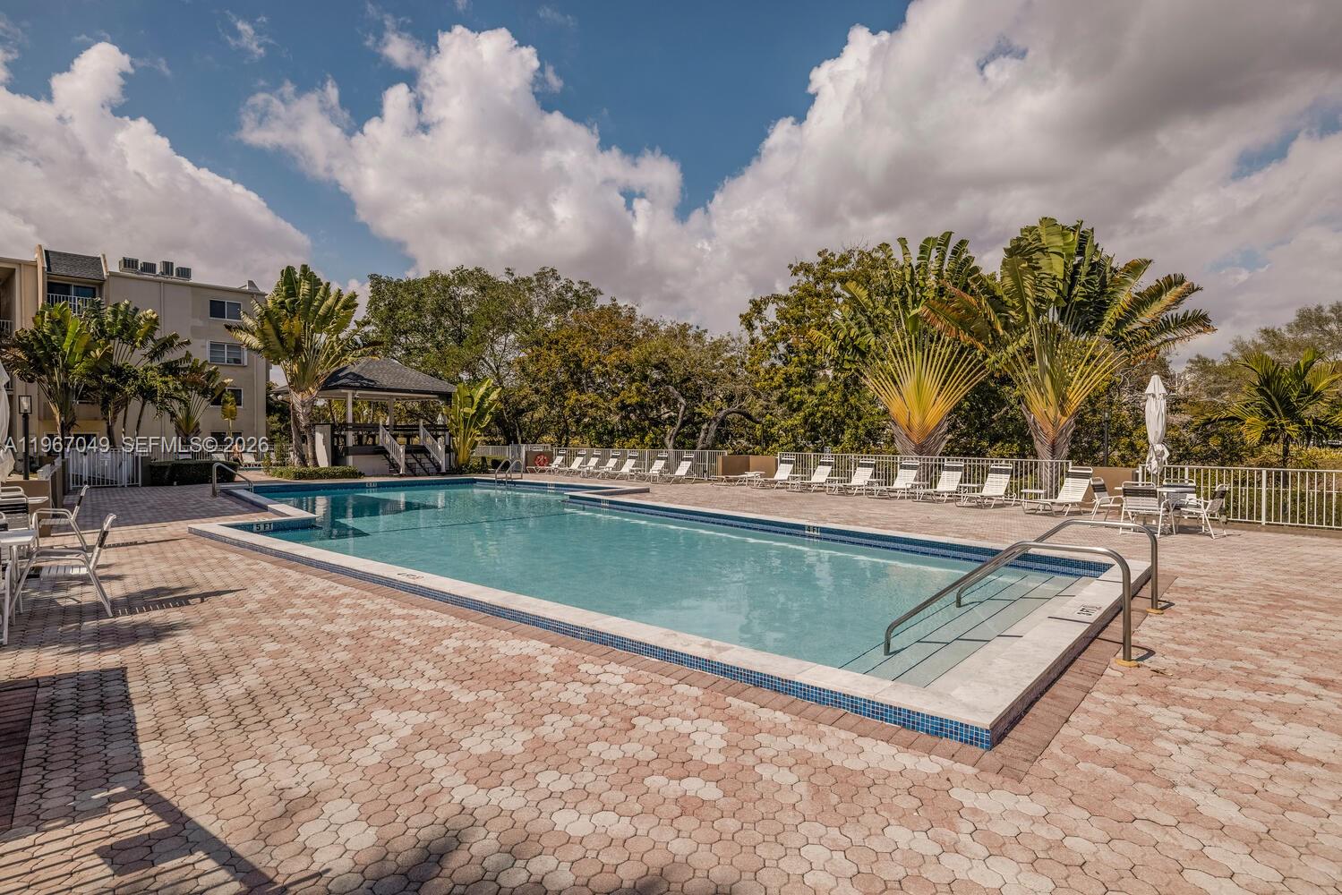 KINGS CREEK SO CONDO - Residential