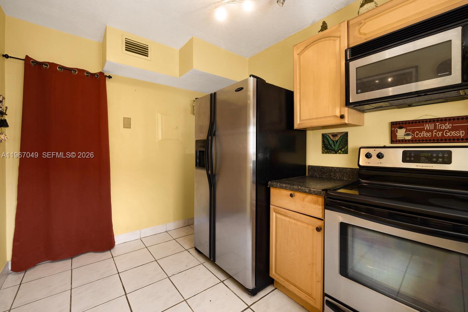 KINGS CREEK SO CONDO - Residential