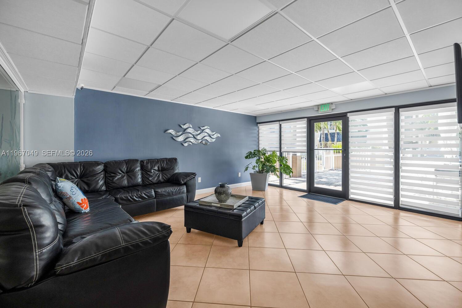 KINGS CREEK SO CONDO - Residential