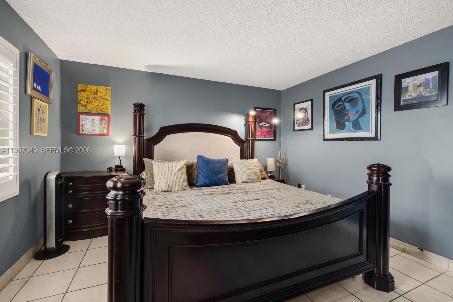 KINGS CREEK SO CONDO - Residential