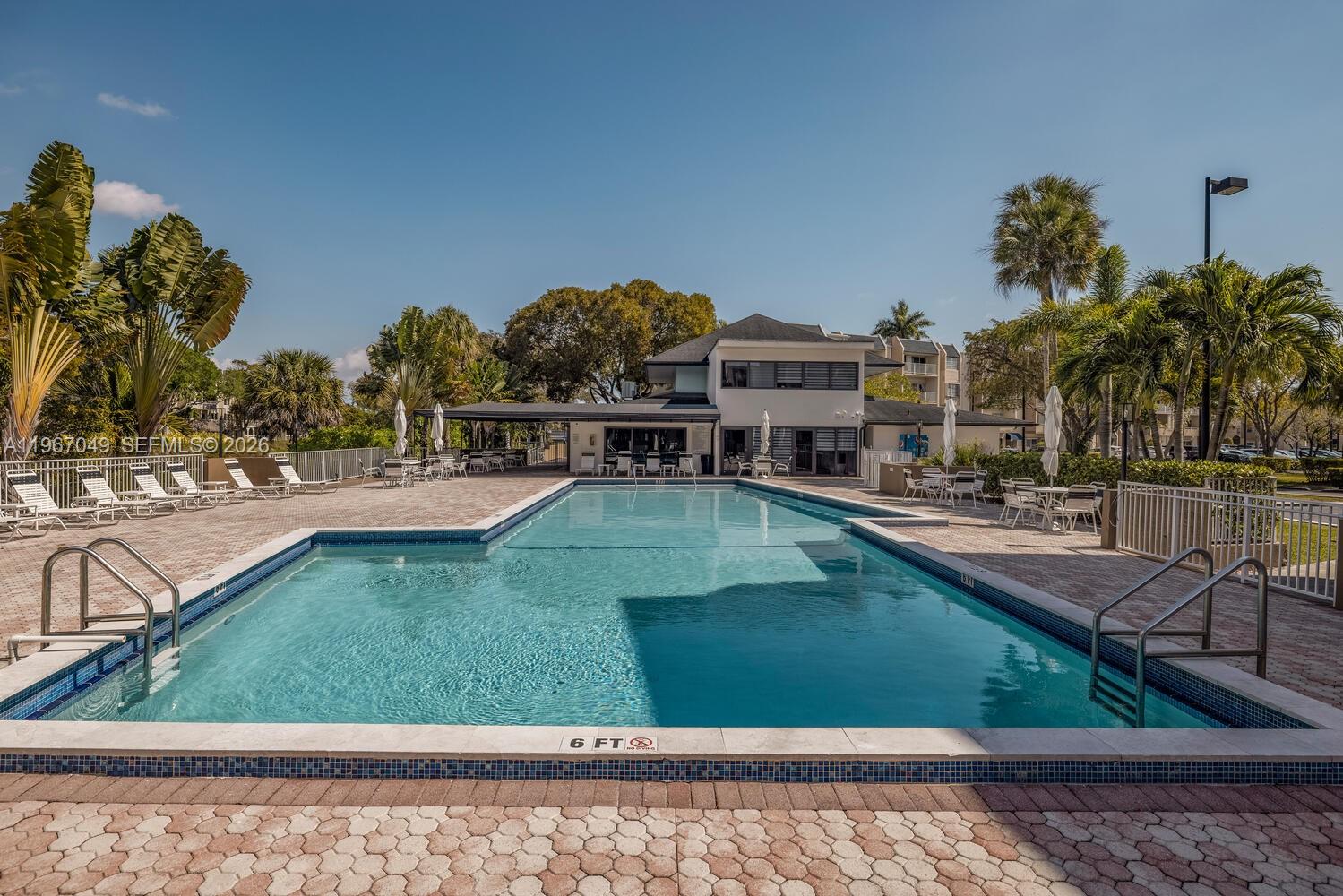 KINGS CREEK SO CONDO - Residential