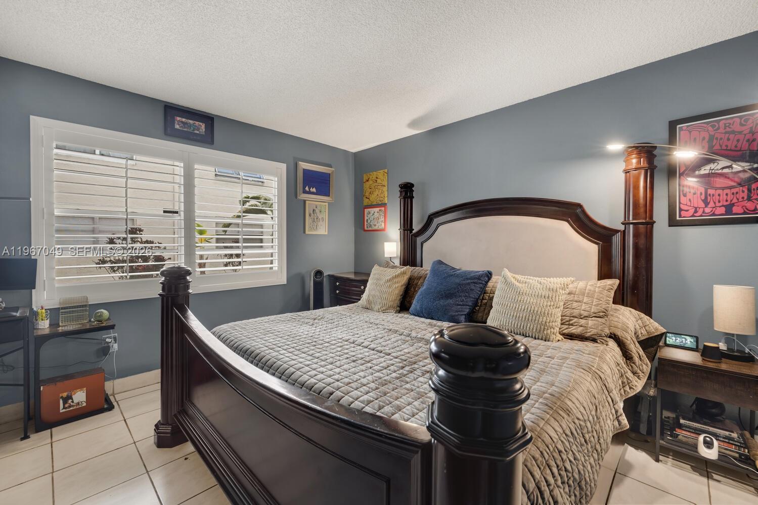 KINGS CREEK SO CONDO - Residential