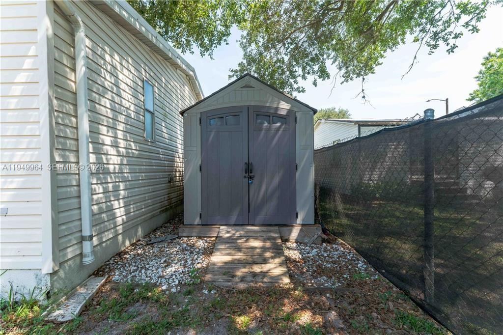 Tanglewood Oaks - Residential