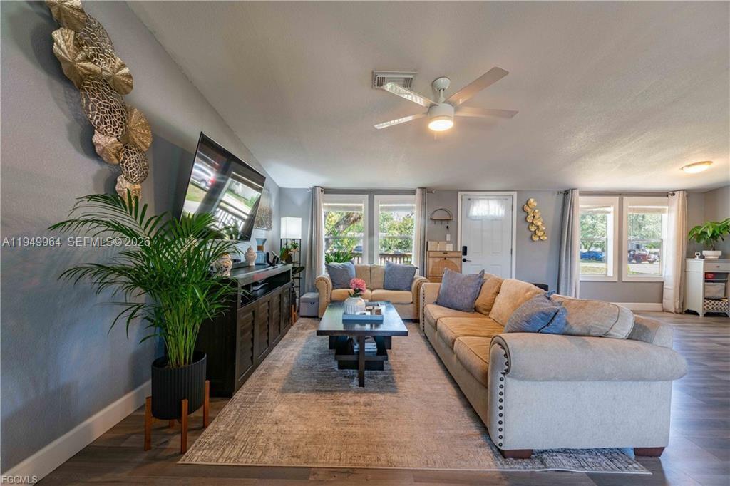 Tanglewood Oaks - Residential