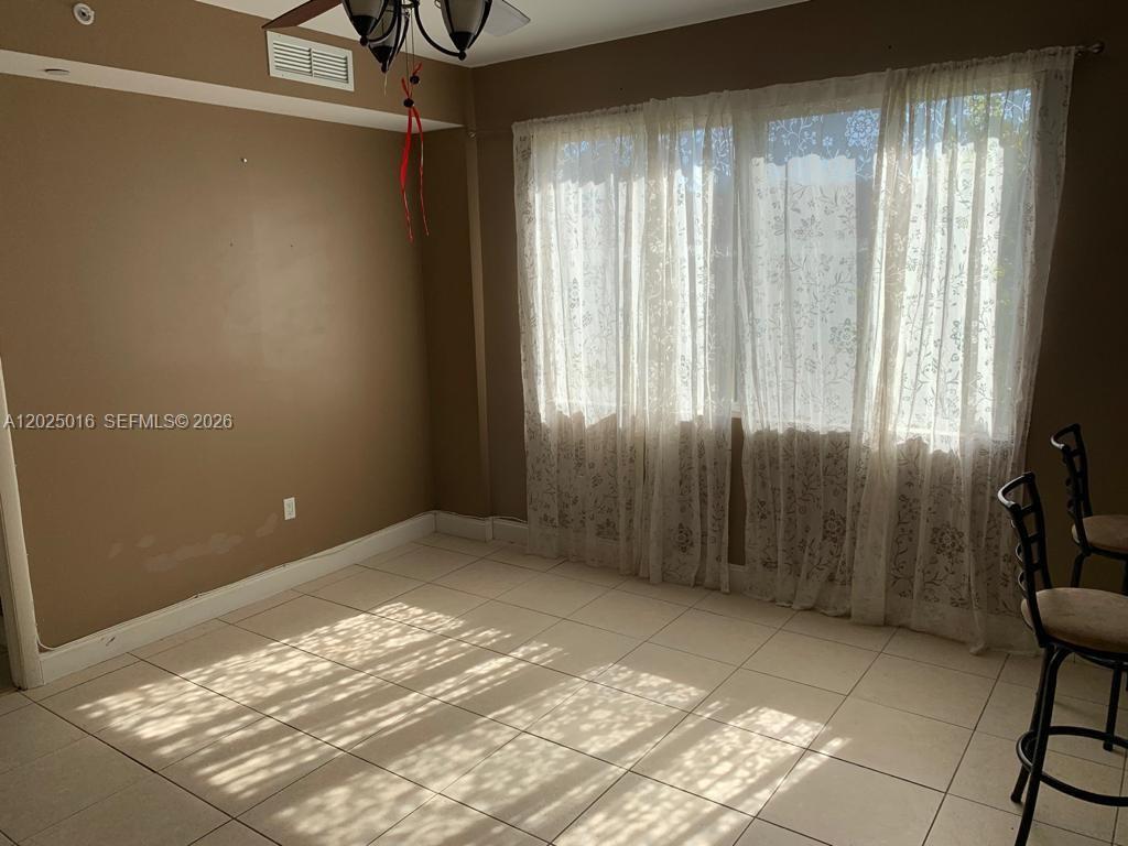 400 SW 2nd St 201