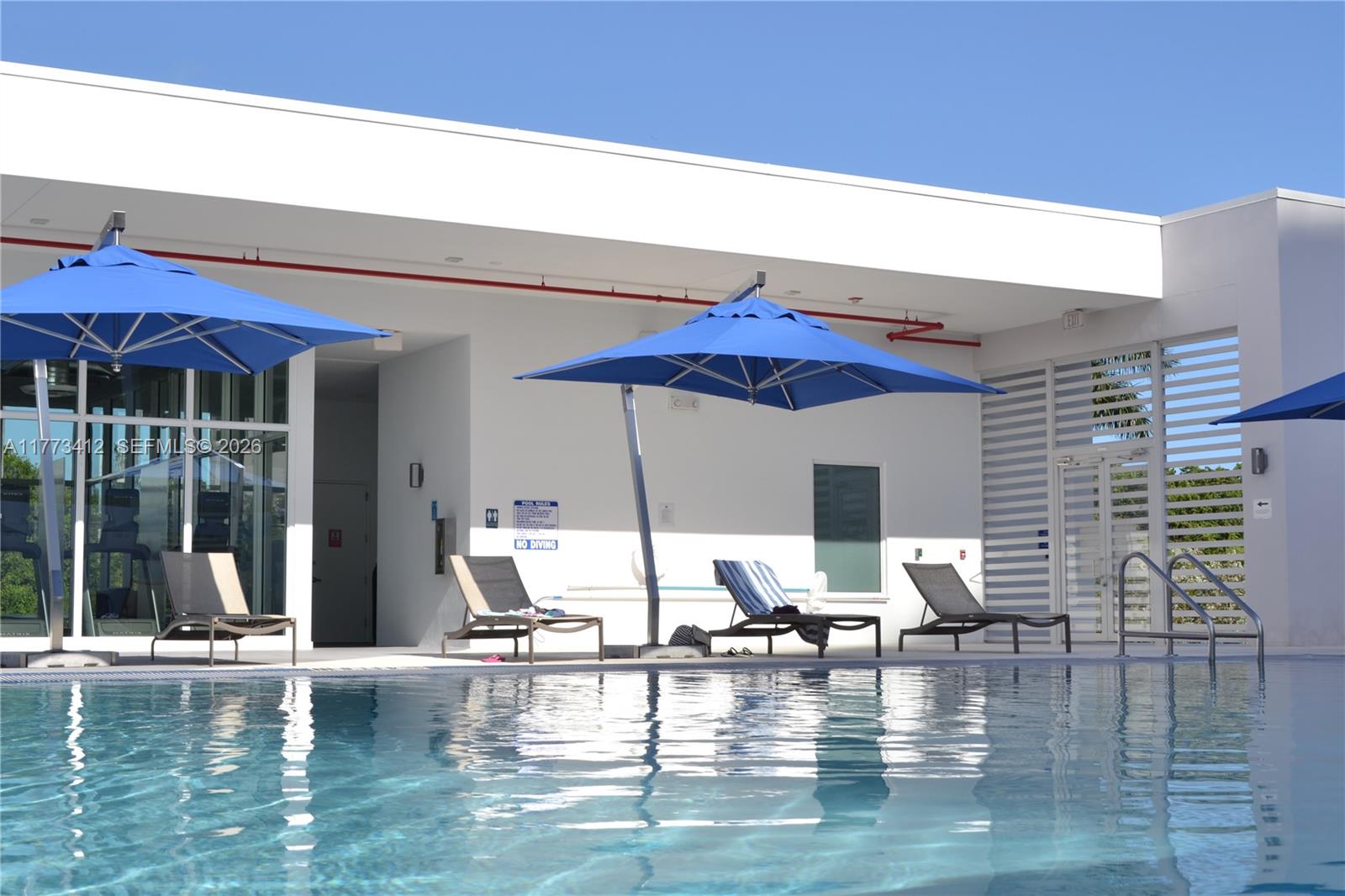 THE OAKS I CONDO - Residential