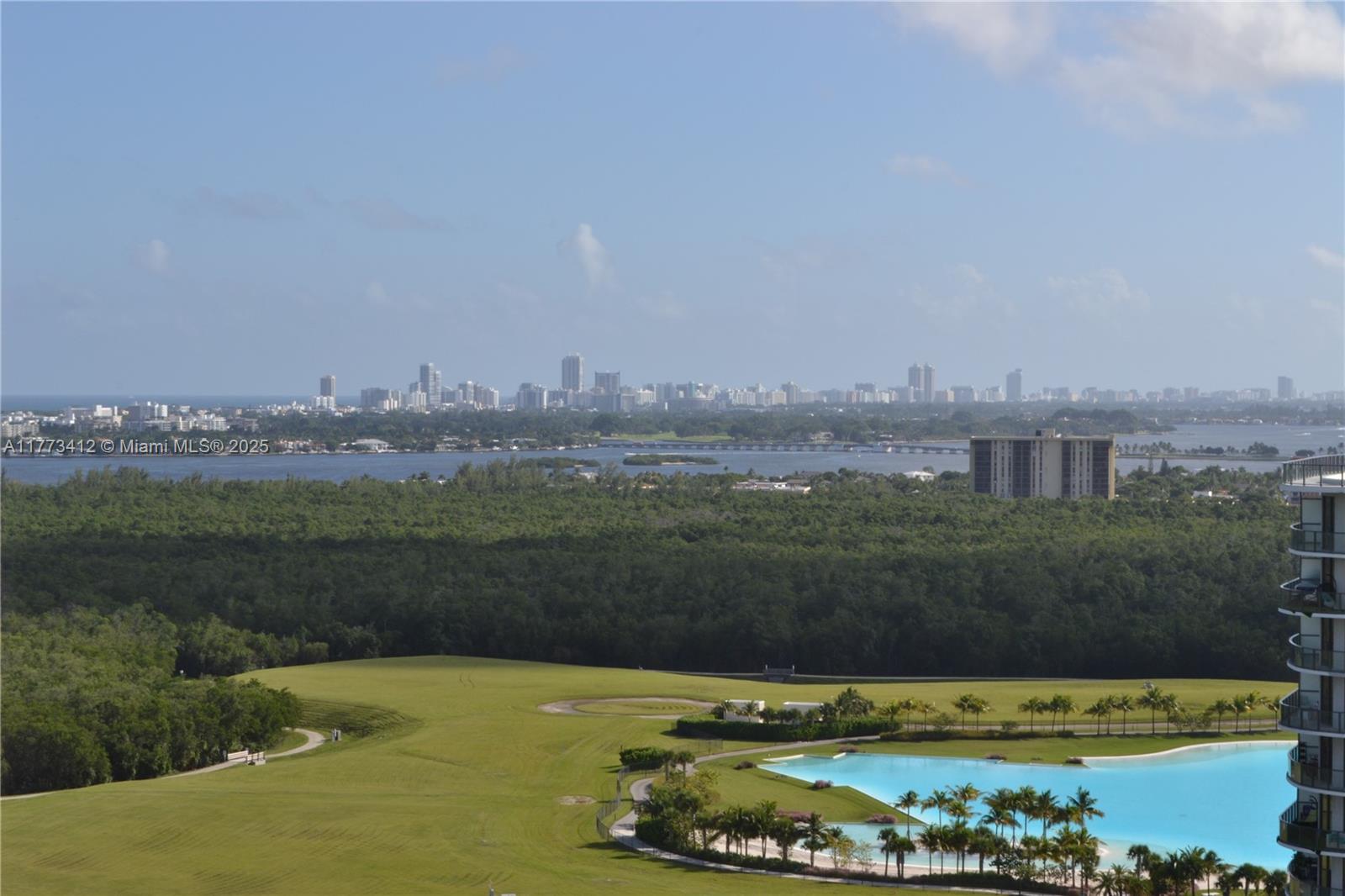 THE OAKS I CONDO - Residential