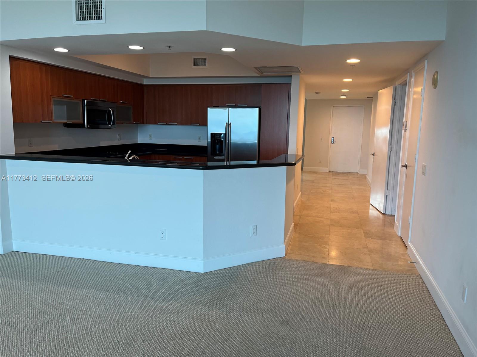 THE OAKS I CONDO - Residential