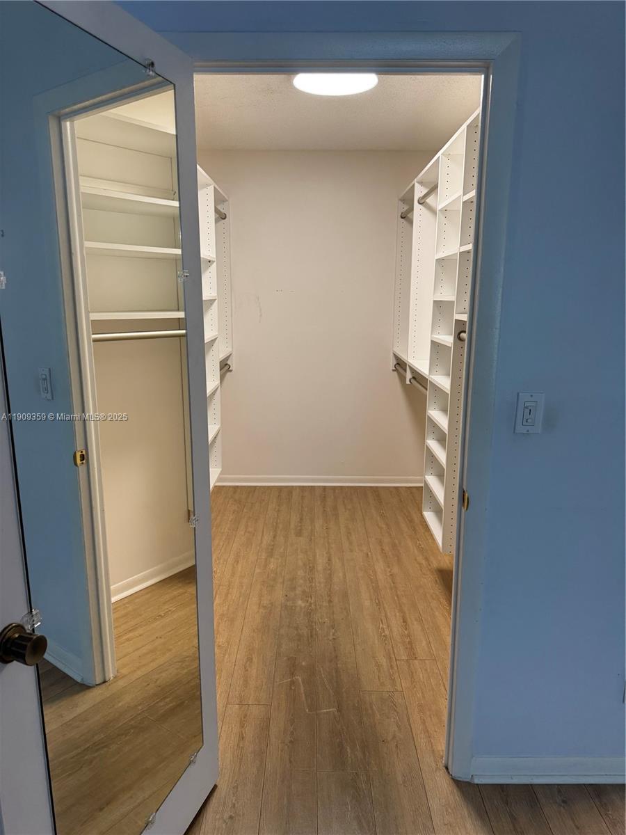 SUMMIT CHASE CONDO - Residential