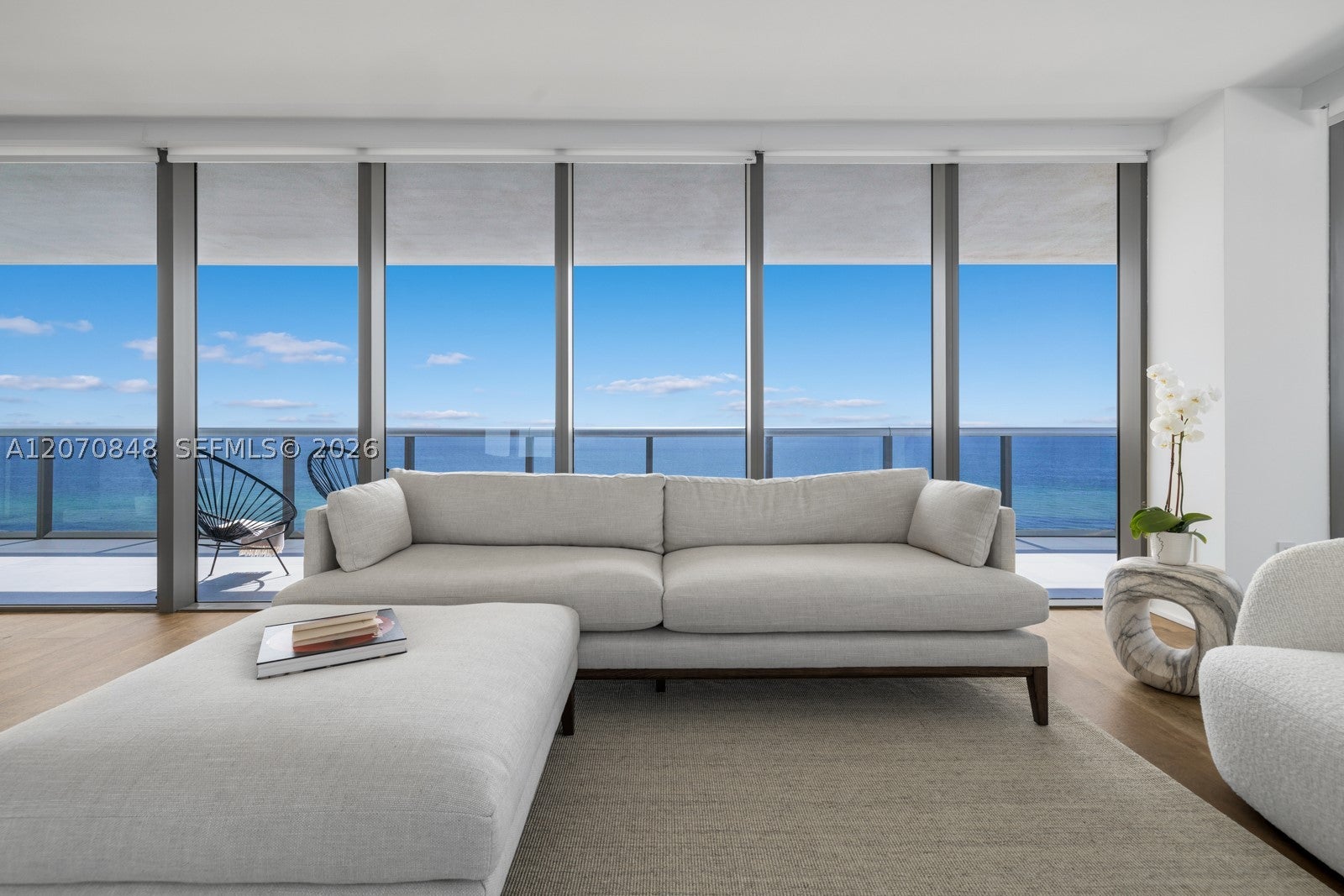 5875 Collins Ave 1102