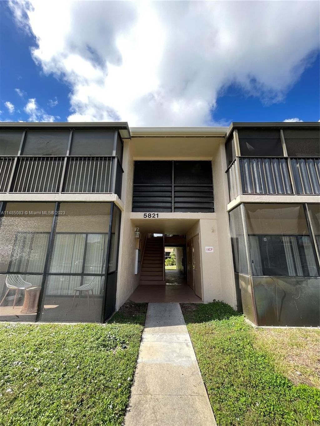 Photo of 5821 Washington St #27, Hollywood, FL 33023 (MLS # A11485083)