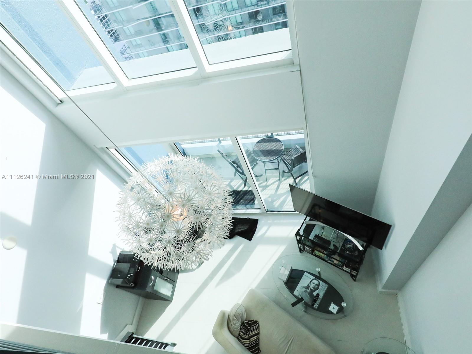 INFINITY AT BRICKELL - Residential