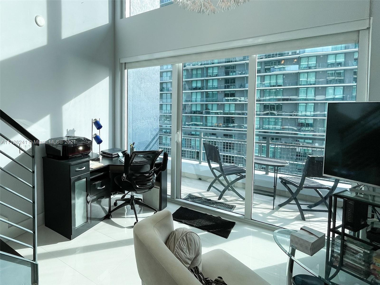 INFINITY AT BRICKELL - Residential