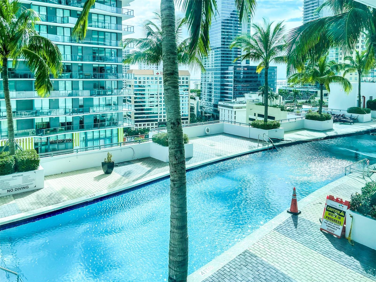 INFINITY AT BRICKELL - Residential